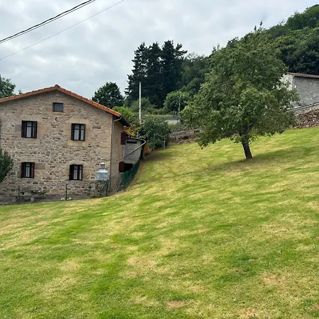 Casuca De Susi Arenas de Iguña